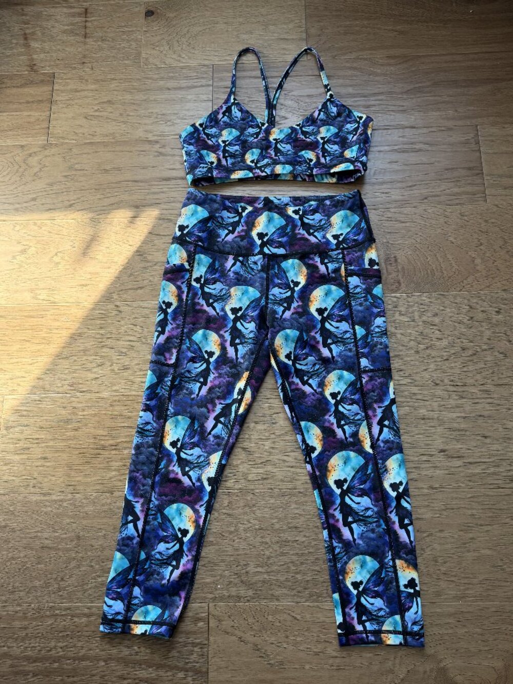 CVG Fairy Tale Set, Small Capri Leggings & matching Move Free Bra